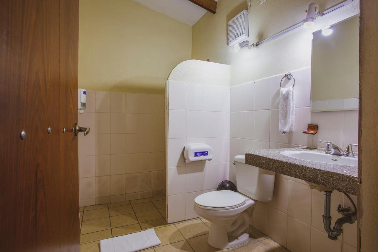 Hotel La Hacienda Quesada  Eksteriør bilde