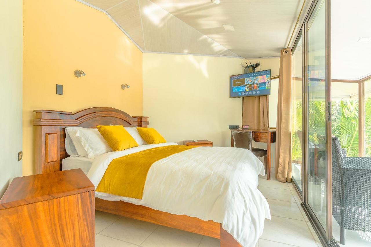 Hotel La Hacienda Quesada  Eksteriør bilde