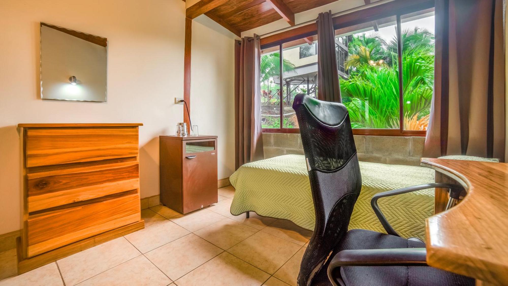 Hotel La Hacienda Quesada  Eksteriør bilde