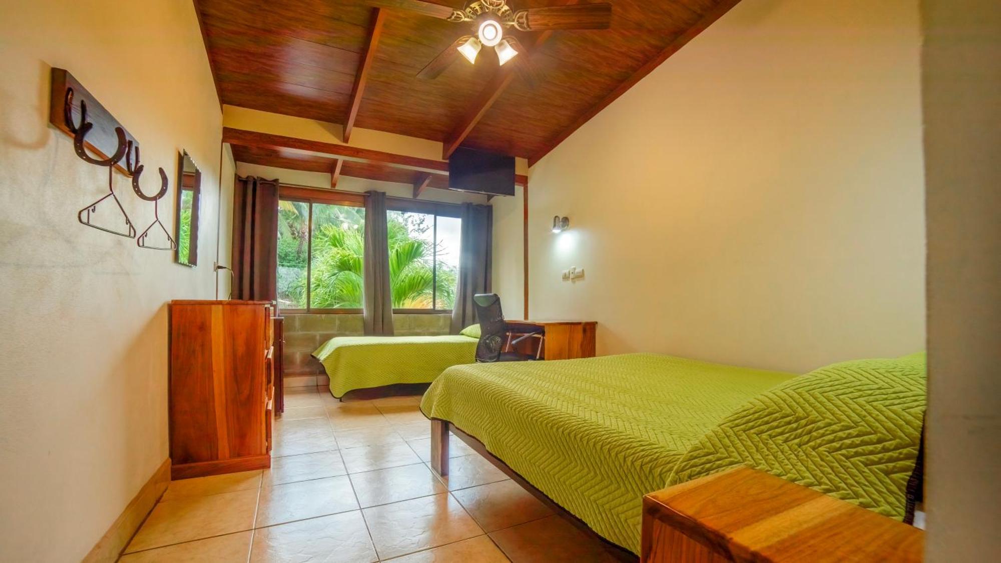Hotel La Hacienda Quesada  Eksteriør bilde